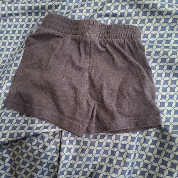 black shorts 6 to 9 months - Picture 1 of 3